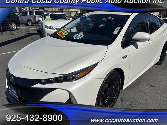 TOYOTA PRIUS PRIME 2017 JTDKARFP9H3010471 image